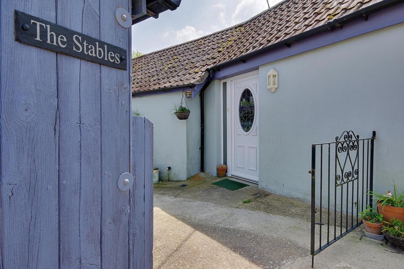 Hilltop Farm Sturminster Newton Exterior photo